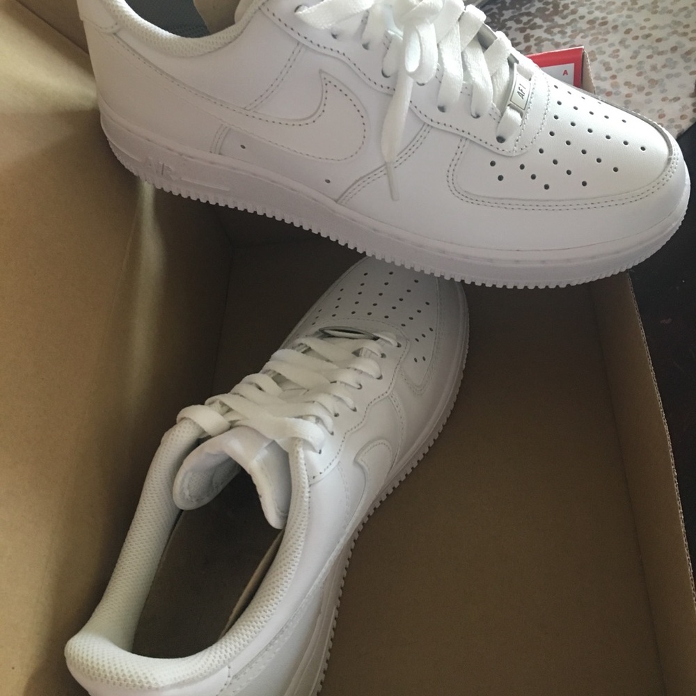 Nike Air Force 1 Low Top - White Sz. 8